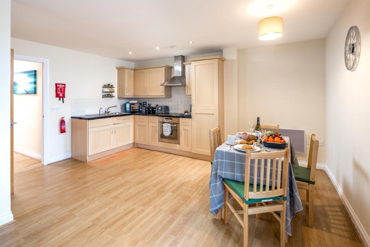 Central Watford Stylish 2 Bedroom Serviced Apartment With Free Parking Exterior foto